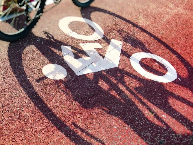 Miajadas apuesta por los carriles bici y los camin